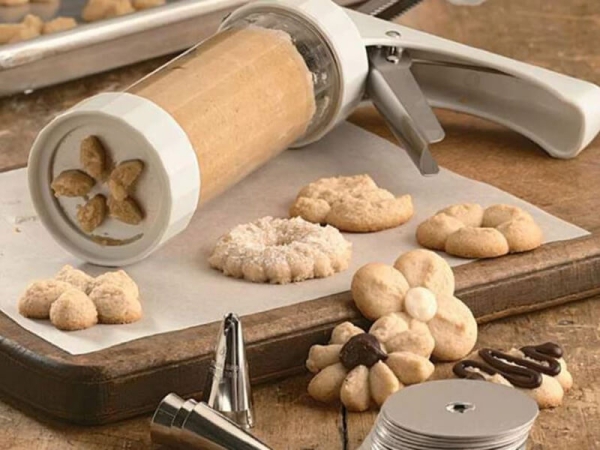 Cancer: OXO Good Grips 13-Piece Cookie Press Set,  valentine's day gift, valentine's day gift for each zodiac signs, valentine's day gift for cancer, the perfect valentines day gift for each zodiac sign girl